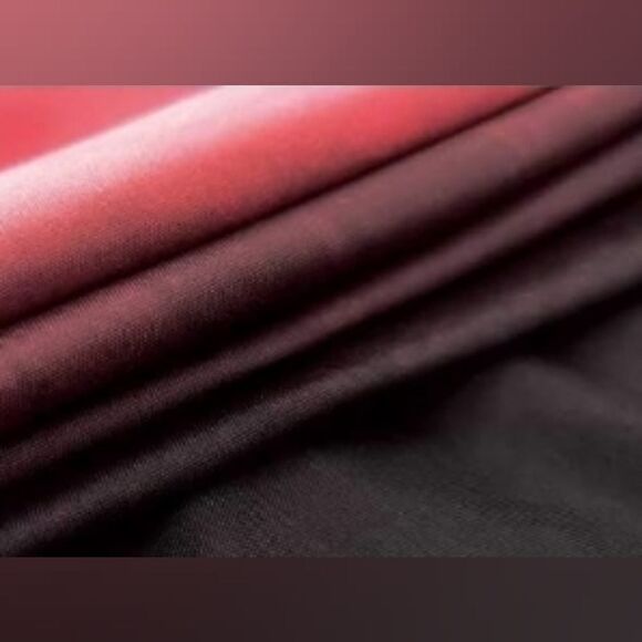 🔸️Red 5x7 Soft Fabric Photography Backdrop - Picture 4 of 7